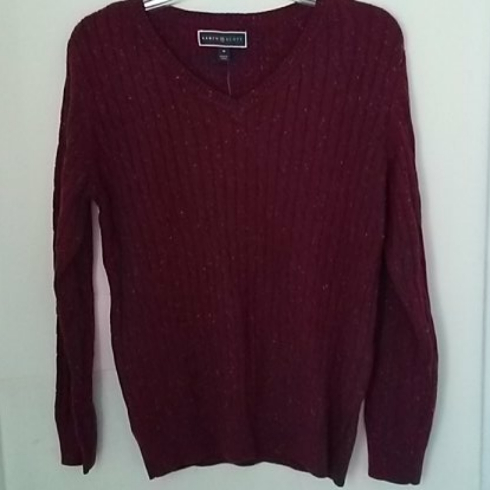 Karen Scott cable sweater v neck